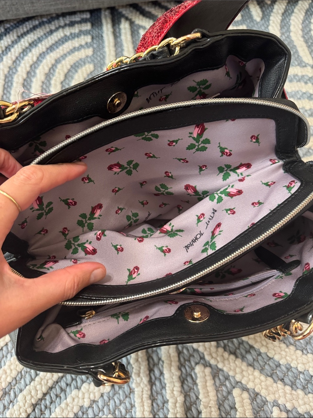 Betsey Johnson Oversized Red Sequin Bow Polka Dot Shoulder Bag - Picture 5 of 8